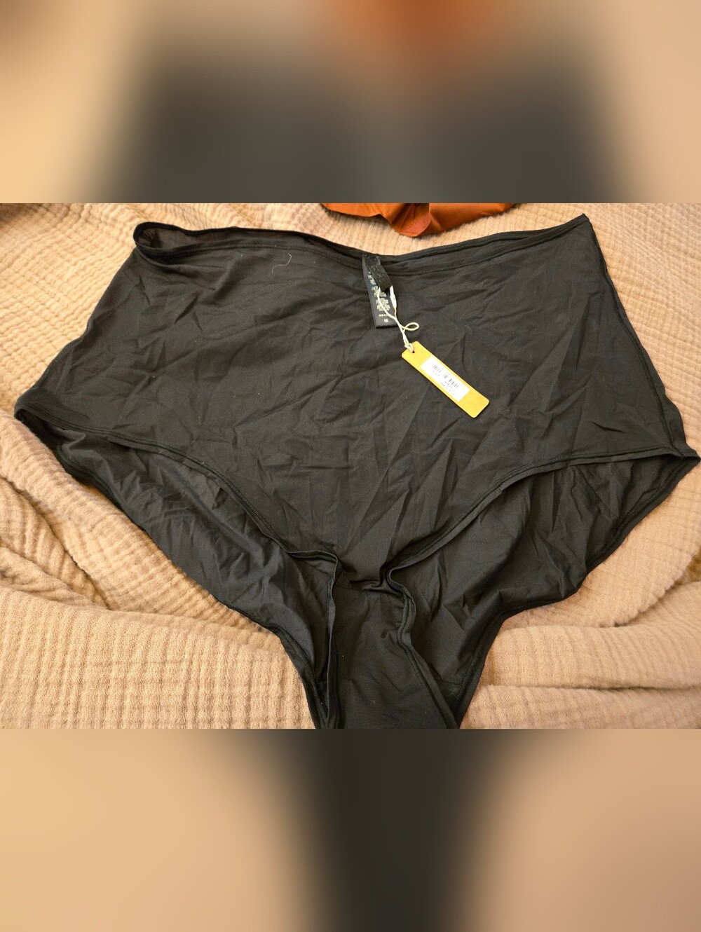 Skims 4x Fits Everybody Black Boy Shorts